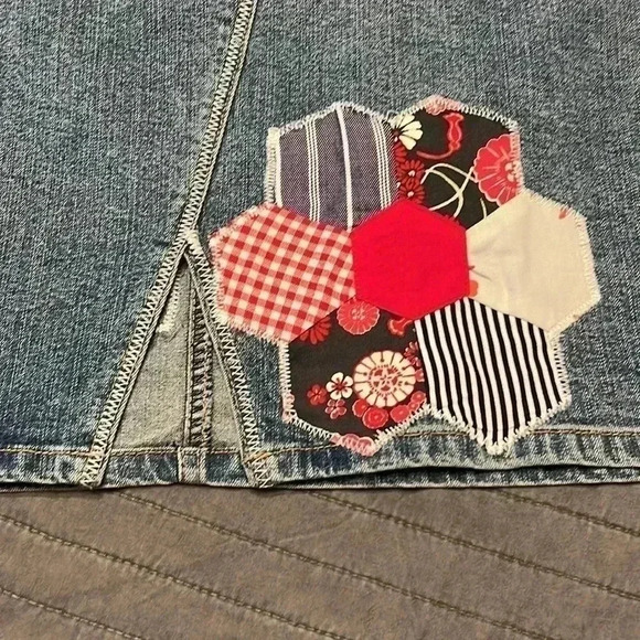 INC denim skirt Super cute pathwork detail size 10 - Picture 5 of 7